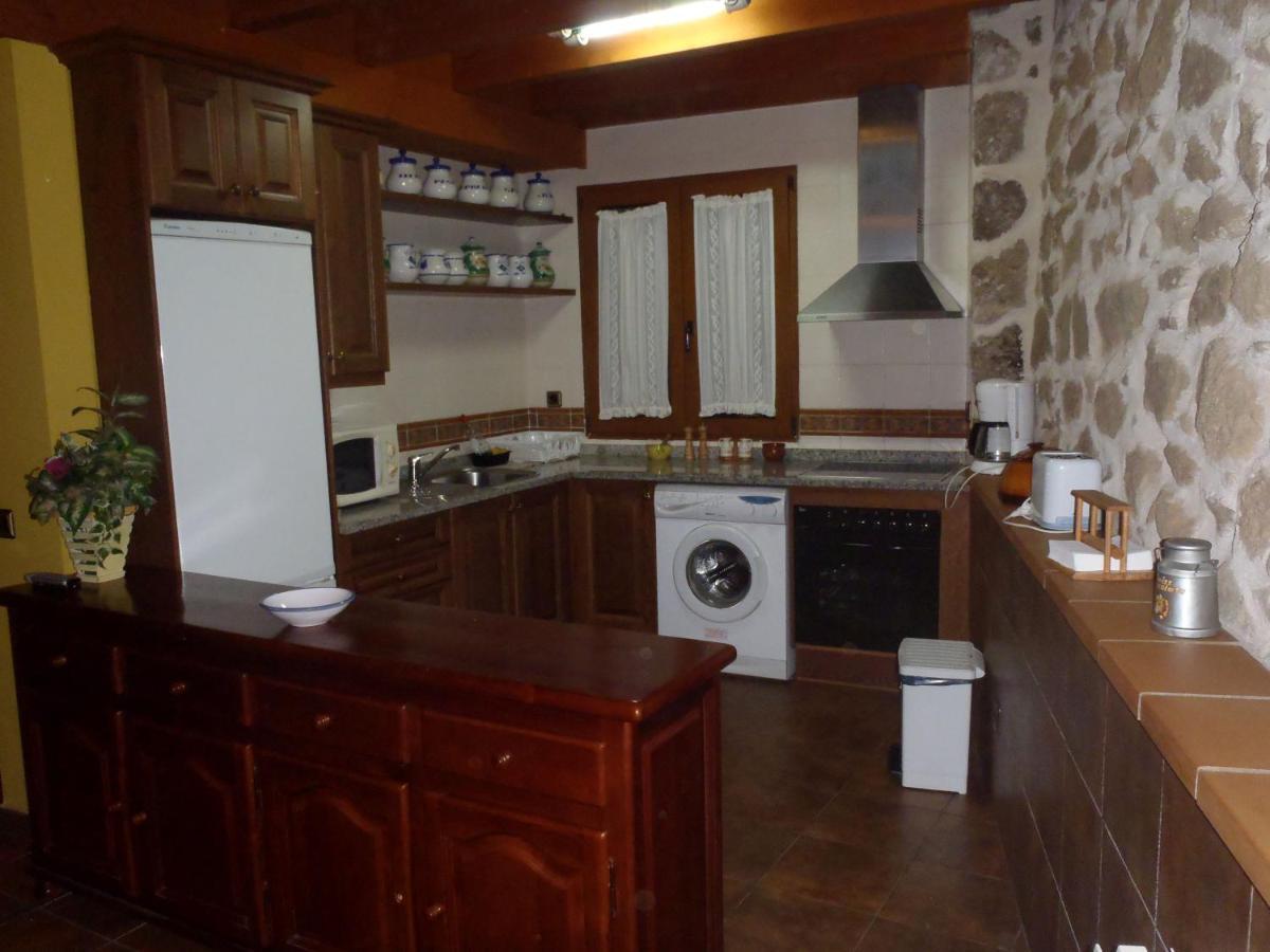 הויוס דל אספינו Casa Rural Tio Carlillos מראה חיצוני תמונה
